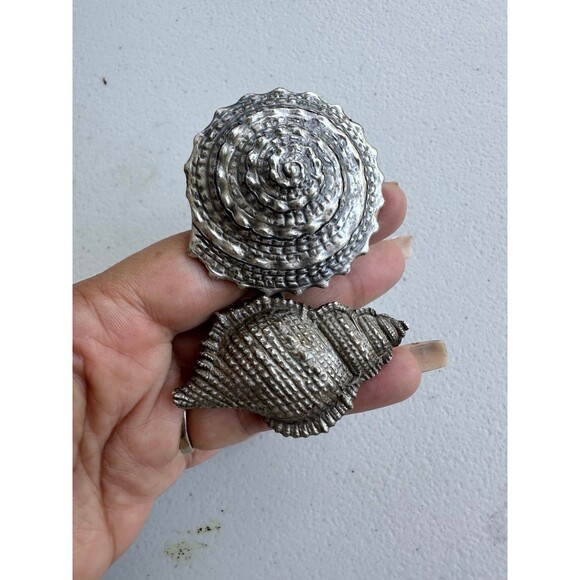 Beaulieu Vineyard BV Silver Pewter Seashell Shell Napkin Rings Holder Set of 2 - Picture 2 of 4